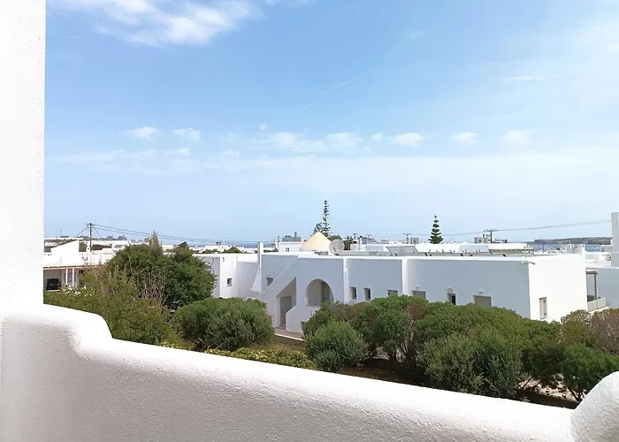 Apanema Paros